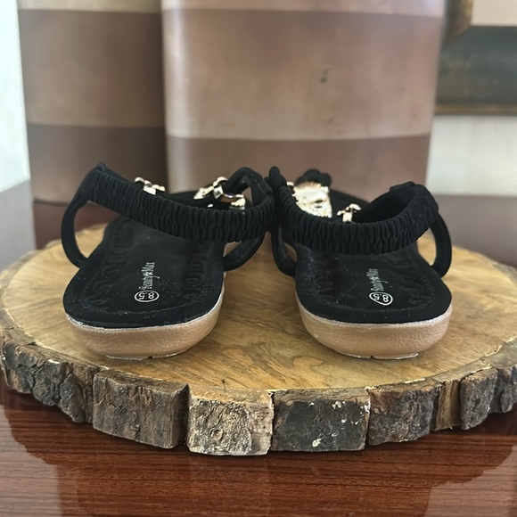 Beauty Max Women’s Owl & Buttetfly Emblem Strappy Sandals, Black - Picture 7 of 10